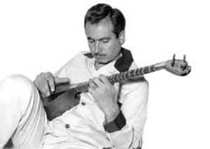 هنرمند منوچهر همایون&zwnj;پور (بیوگرافی)