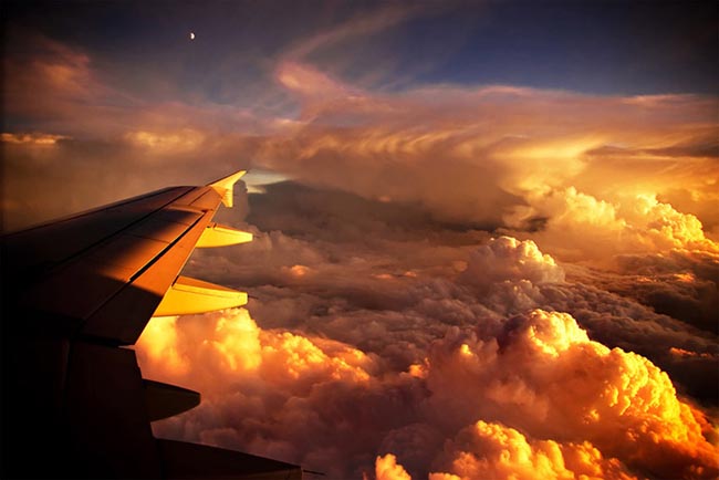 در میان ابرها